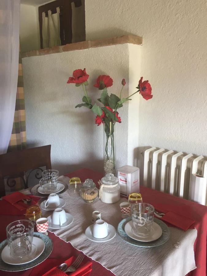 Agriturismo Cailuca Pietralunga  Luaran gambar