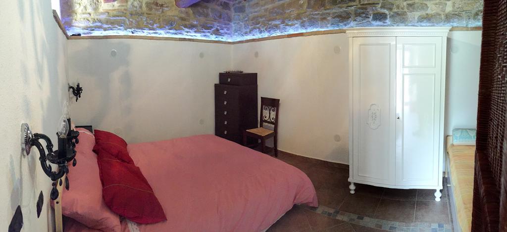 Agriturismo Cailuca Pietralunga  Bilik gambar