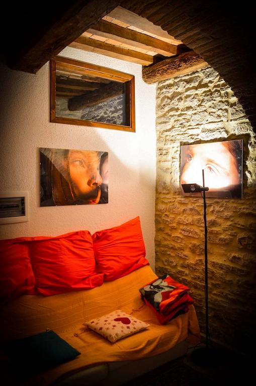 Agriturismo Cailuca Pietralunga  Bilik gambar