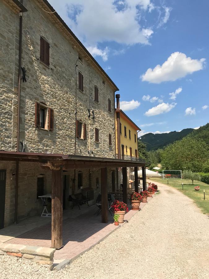 Agriturismo Cailuca Pietralunga  Luaran gambar