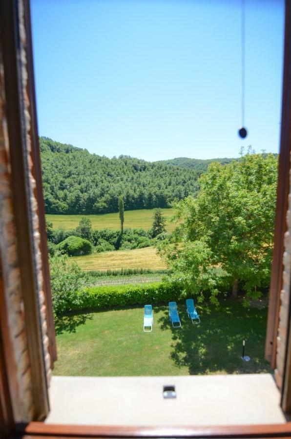Agriturismo Cailuca Pietralunga  Luaran gambar